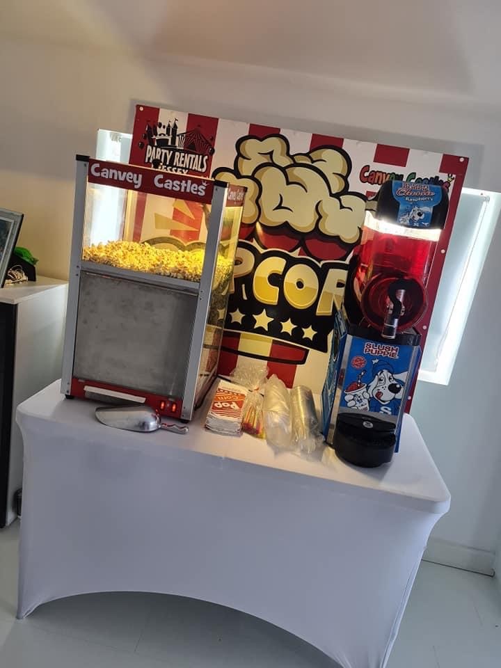 Popcorn Warmer Machine on tabke in Essex