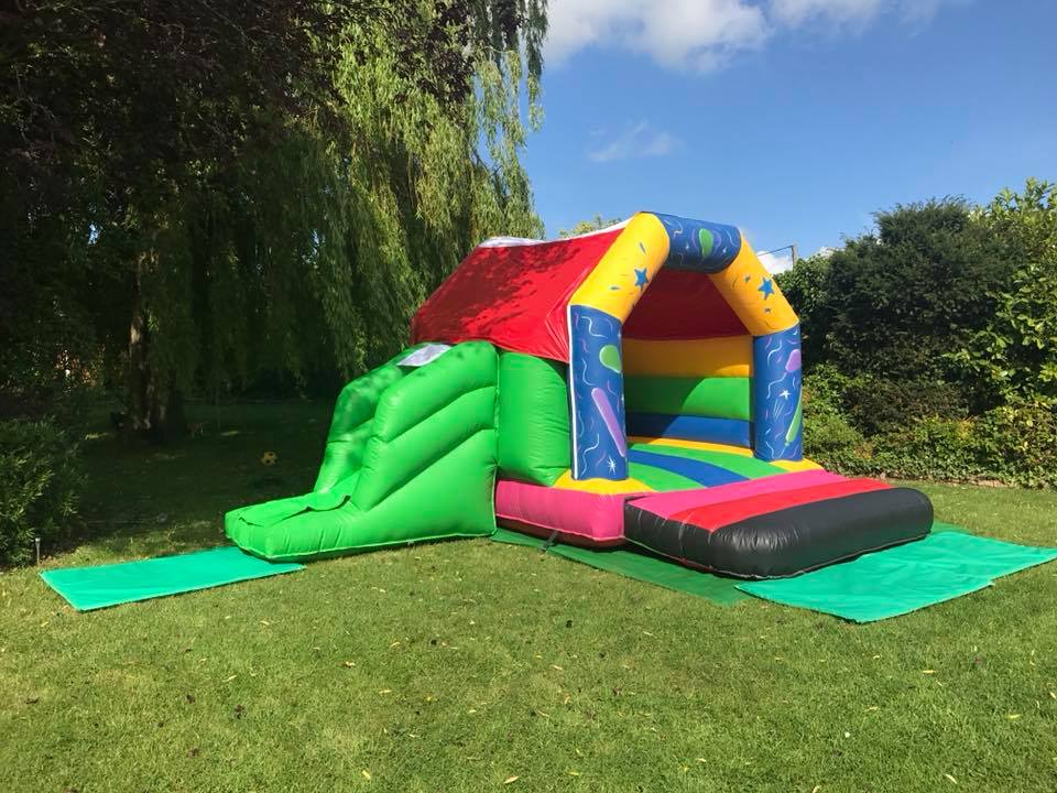 Bouncy castle Hire Basildon , leigh on sea - Canveyislandcastles