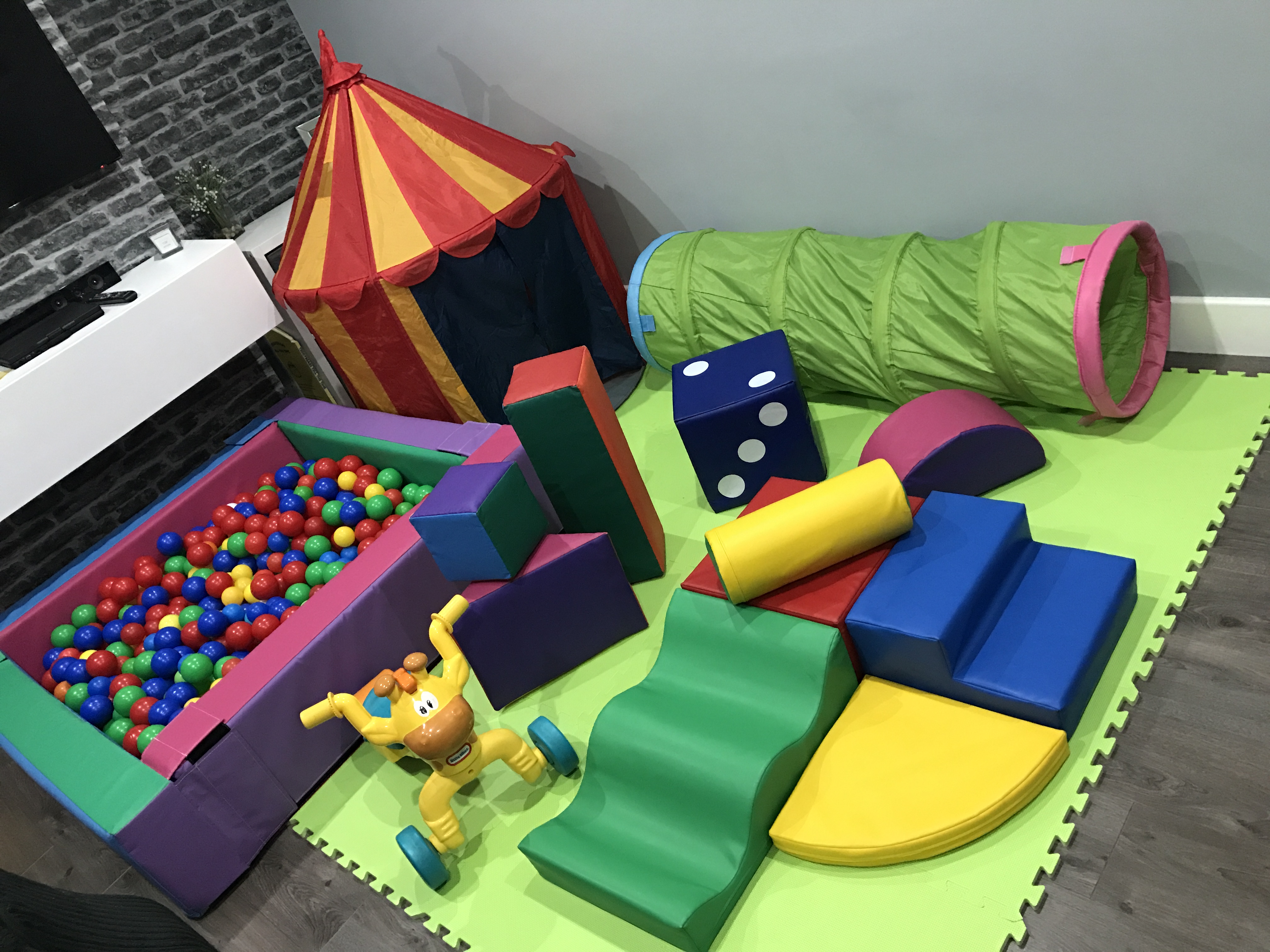 bouncy castle hire in essex